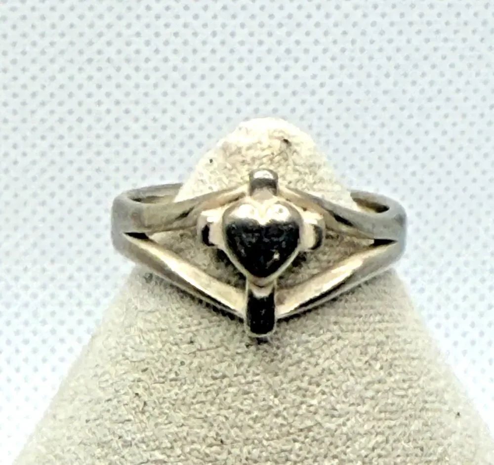 Retired James Avery Cross Heart Ring Sterling Silver 925 Size 6 3.15g